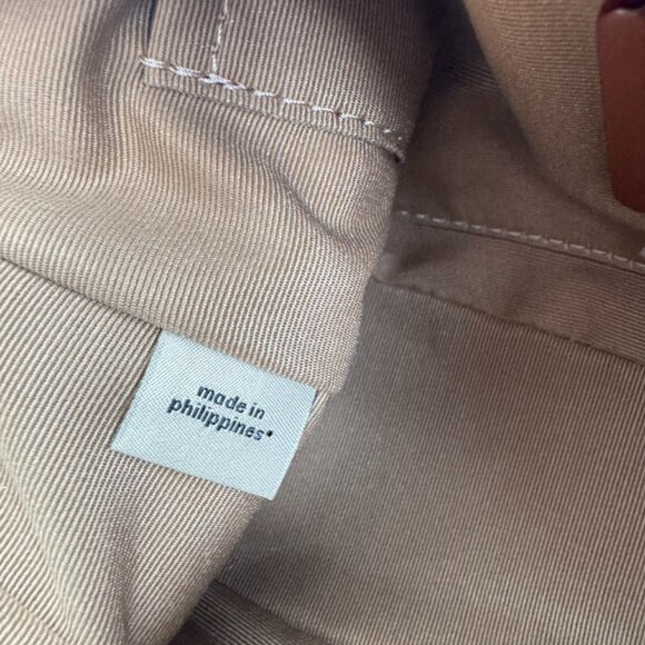 Coach Teri Shoulder Bag In Signature Canvas - Picture 10 of 11